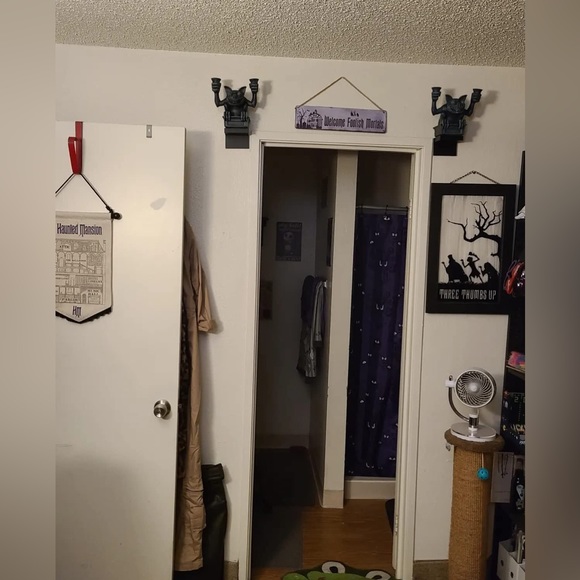 Haunted Mansion “Welcome Foolish Mortals” Wooden Hanging Art Sign Home Decor - Picture 5 of 10